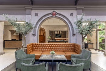 Oatlands Park Hotel