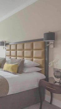 Oatlands Park Hotel