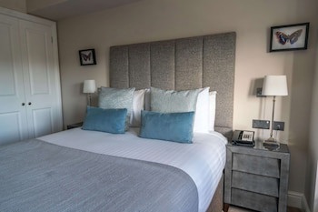 Oatlands Park Hotel