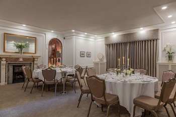 Oatlands Park Hotel