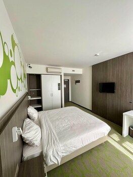 B&B Hotel Mons Centre
