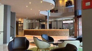 B&B Hotel Mons Centre