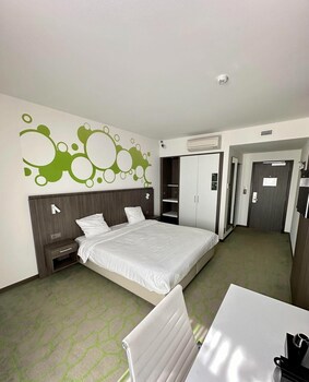 B&B Hotel Mons Centre