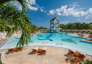Sandals Ochi - All Inclusive Couples Only