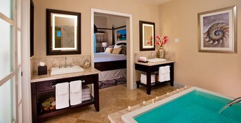 Sandals Ochi - All Inclusive Couples Only