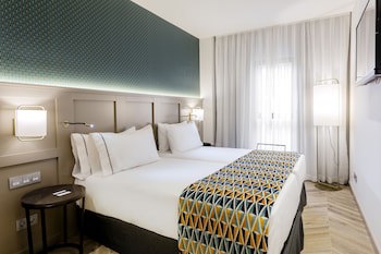 Eurostars Puerta Real Hotel
