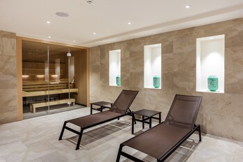 Eurostars Puerta Real Hotel