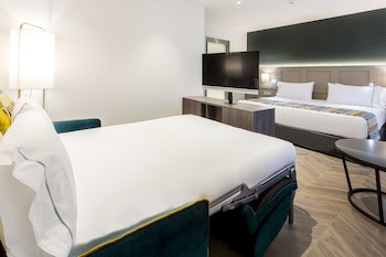 Eurostars Puerta Real Hotel