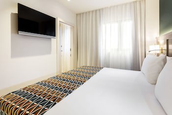 Eurostars Puerta Real Hotel