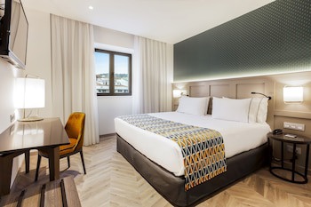 Eurostars Puerta Real Hotel