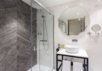 Eurostars Puerta Real Hotel