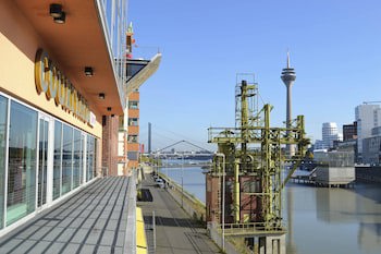 Courtyard by Marriott Dusseldorf Hafen galeri fotoğrafı