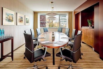 Courtyard by Marriott Dusseldorf Hafen galeri fotoğrafı