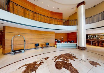 Estanplaza Funchal - Faria Lima