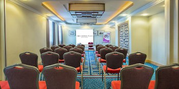 Crowne Plaza Liverpool - John Lennon Airport, An Ihg Hotel