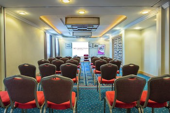 Crowne Plaza Liverpool - John Lennon Airport, An Ihg Hotel