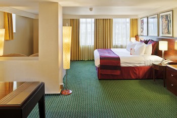 Crowne Plaza Liverpool - John Lennon Airport, An Ihg Hotel