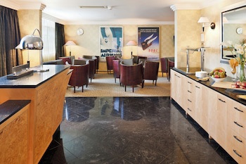 Crowne Plaza Liverpool - John Lennon Airport, An Ihg Hotel