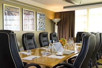 Crowne Plaza Liverpool - John Lennon Airport, An Ihg Hotel