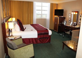 Crowne Plaza Liverpool - John Lennon Airport, An Ihg Hotel
