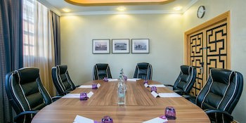 Crowne Plaza Liverpool - John Lennon Airport, An Ihg Hotel