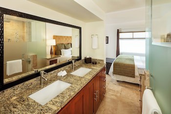 Corazon Cabo, A Noble House Resort