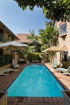 Court Classique Suite Hotel