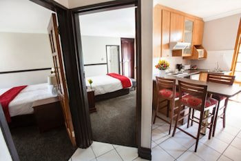 Court Classique Suite Hotel