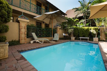 Court Classique Suite Hotel
