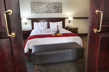 Court Classique Suite Hotel
