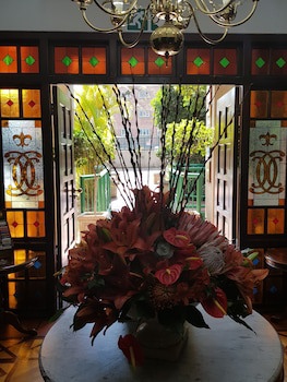 Court Classique Suite Hotel
