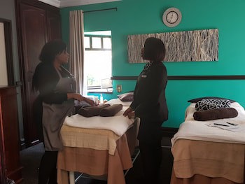 Court Classique Suite Hotel