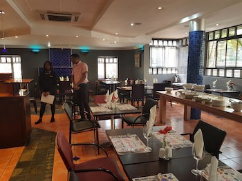 Court Classique Suite Hotel