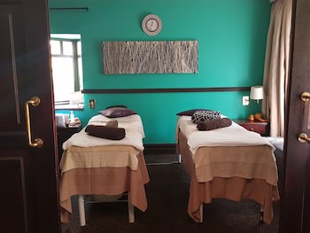 Court Classique Suite Hotel