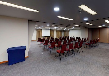 Estanplaza Nacoes Unidas