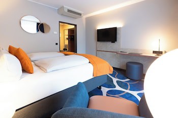 Holiday Inn - the niu, Stream Monchengladbach by IHG galeri fotoğrafı