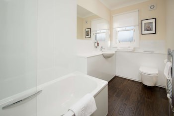 The Inveraray Inn, Bw Signature Collection
