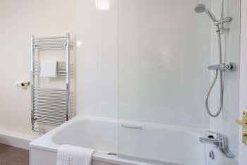 The Inveraray Inn, Bw Signature Collection