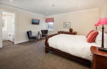The Inveraray Inn, Bw Signature Collection