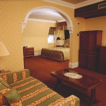 Best Western Moores Central Hotel