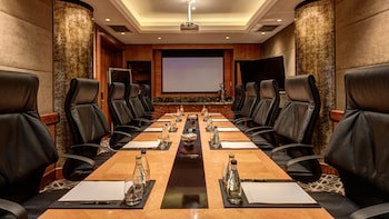 Intercontinental Johannesburg O.R Tambo Airport, An Ihg Hotel