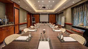Intercontinental Johannesburg O.R Tambo Airport, An Ihg Hotel
