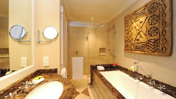 Intercontinental Johannesburg O.R Tambo Airport, An Ihg Hotel