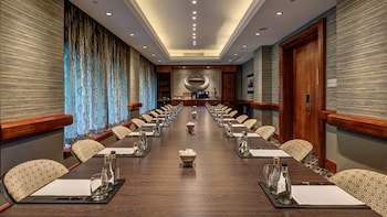 Intercontinental Johannesburg O.R Tambo Airport, An Ihg Hotel