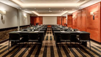 Intercontinental Johannesburg O.R Tambo Airport, An Ihg Hotel