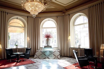 Elite Plaza