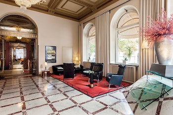 Elite Plaza