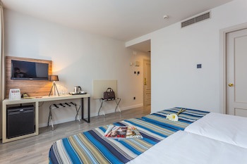 Urban Dream Granada Hotel