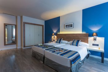 Urban Dream Granada Hotel