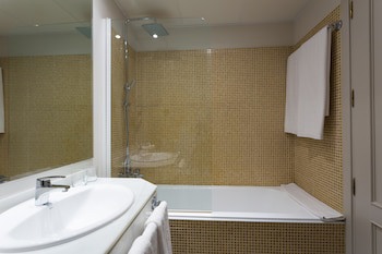Urban Dream Granada Hotel